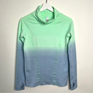 IVIVVA Fly Tech Pullover Top Green Blue Ombré Size 14